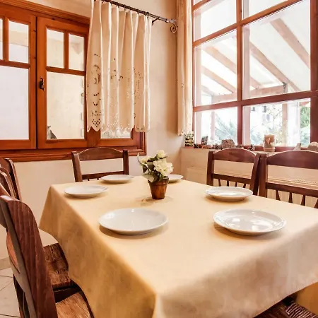 Elegant Holiday In Stournareika With Balcony